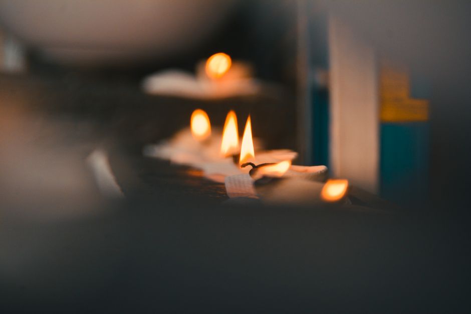 Detalhe do pavio de uma vela aromática