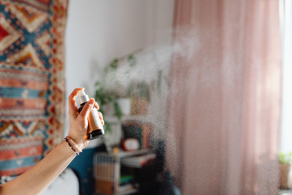 Spray ou Plug-in: Qual Aromatizador Automático Rende Mais